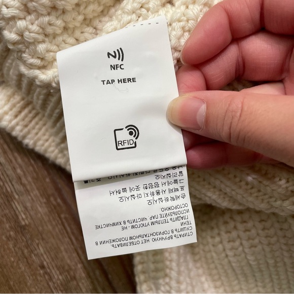 Golden Goose Women's Round-Neck Virgin Wool Sweater with Braided Motif - Picture 12 of 12